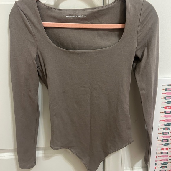 Abercrombie & Fitch Women's Taupe Bodysuit - Picture 1 of 3